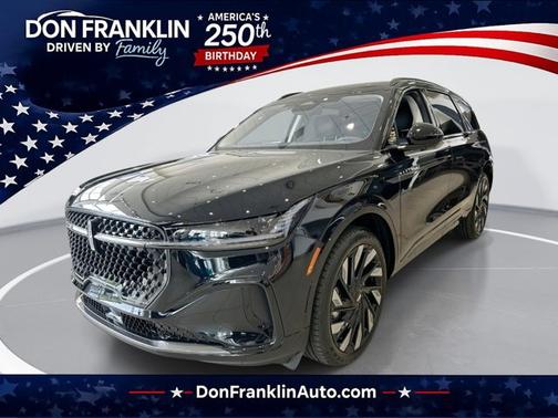 Infinite Black Metallic Clearcoat 2026 Lincoln Nautilus Reserve