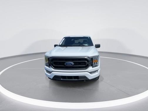 Oxford White 2023 Ford F-150 XLT