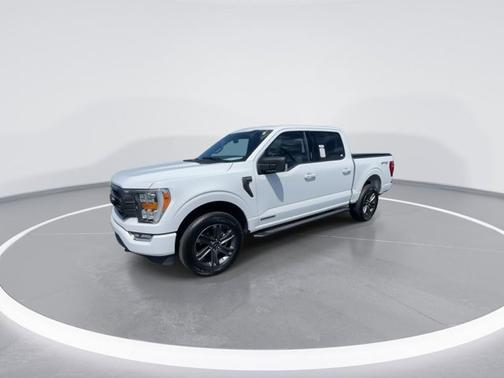 Oxford White 2023 Ford F-150 XLT