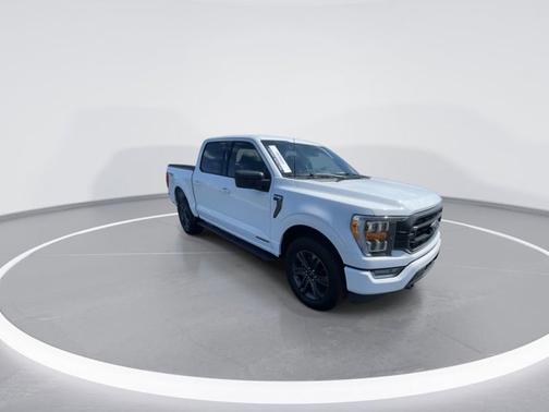 Oxford White 2023 Ford F-150 XLT
