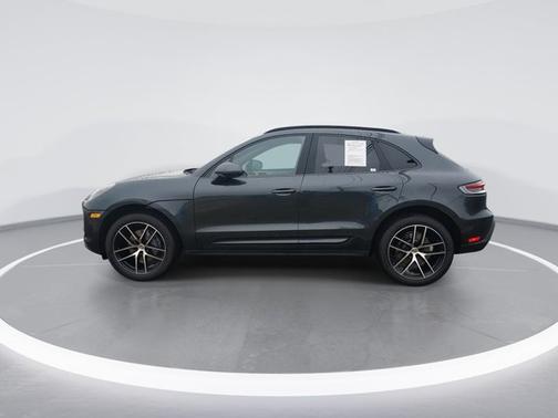 Black 2022 Porsche Macan Base