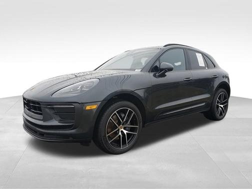 Black 2022 Porsche Macan Base