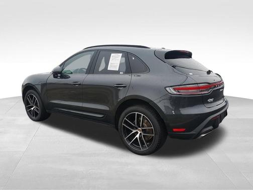 Black 2022 Porsche Macan Base