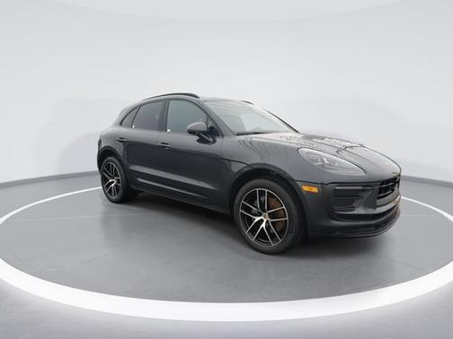 Black 2022 Porsche Macan Base