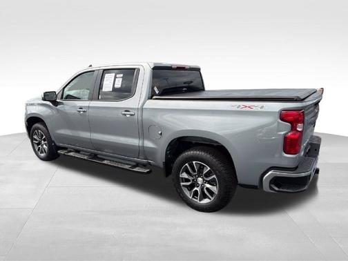 Sterling Gray Metallic 2024 Chevrolet Silverado 1500 LT