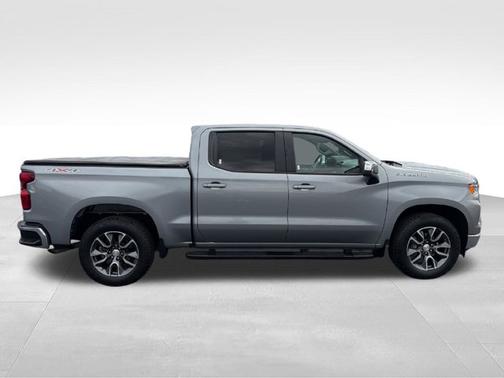 Sterling Gray Metallic 2024 Chevrolet Silverado 1500 LT