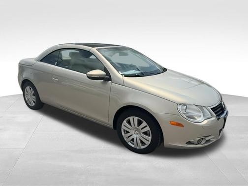 Tan 2010 Volkswagen Eos Komfort
