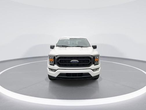 Oxford White 2023 Ford F-150 XLT