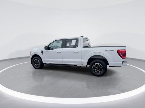 Oxford White 2023 Ford F-150 XLT