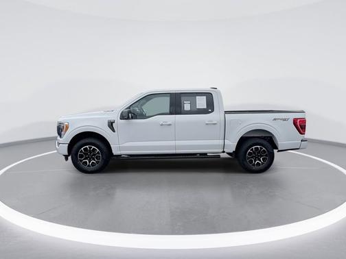 Oxford White 2023 Ford F-150 XLT