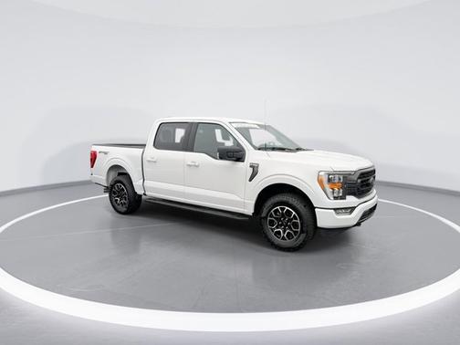 Oxford White 2023 Ford F-150 XLT