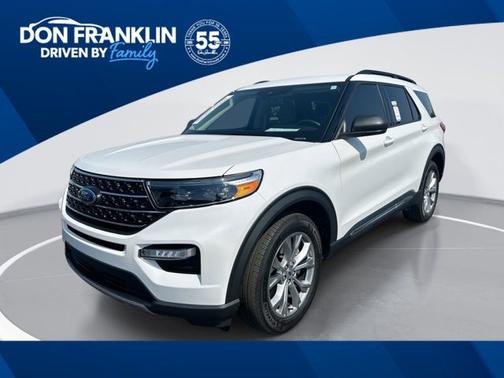 White Metallic 2023 Ford Explorer XLT
