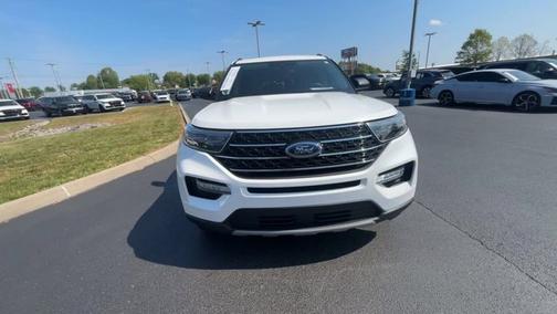White Metallic 2023 Ford Explorer XLT