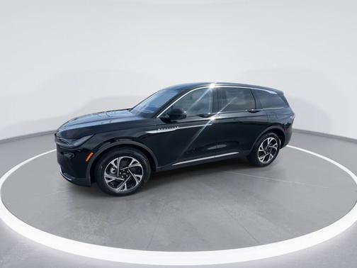 Infinite Black Metallic Clearcoat 2026 Lincoln Nautilus Premiere