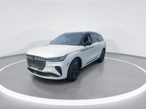 White Platinum Clearcoat Metallic 2026 Lincoln Nautilus Reserve