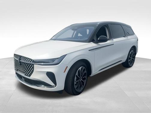White Platinum Clearcoat Metallic 2026 Lincoln Nautilus Reserve