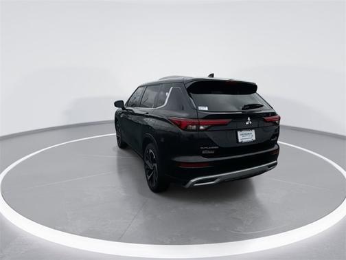 2023 Mitsubishi Outlander PHEV SE