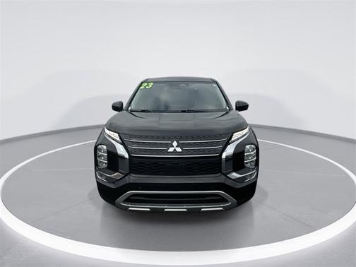 2023 Mitsubishi Outlander PHEV SE