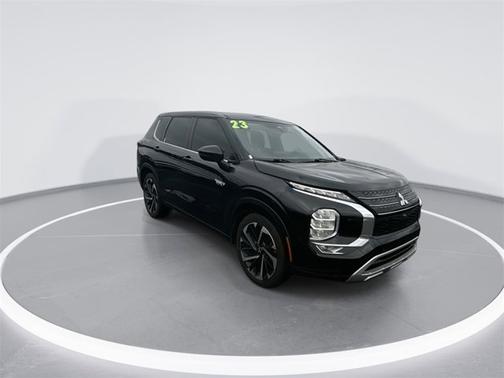 2023 Mitsubishi Outlander PHEV SE