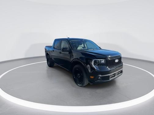 Shadow Black 2026 Ford Maverick Lobo Standard
