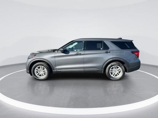 Carbonized Gray Metallic 2026 Ford Explorer Active