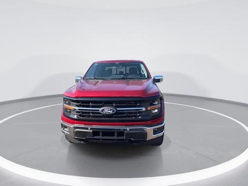 Ruby Red Metallic Tinted Clearcoat 2026 Ford F-150 XLT
