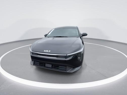 Aurora Black Pearl 2025 Kia K4 LXS