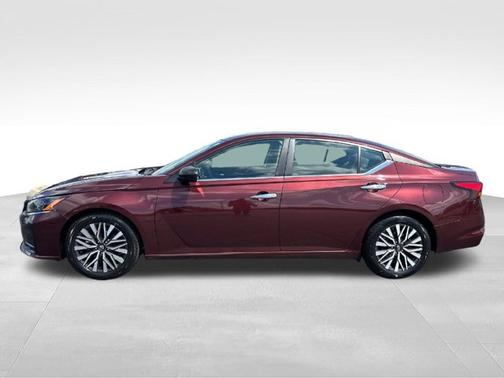 Garnet Pearl Metallic 2024 Nissan Altima 2.5 SV