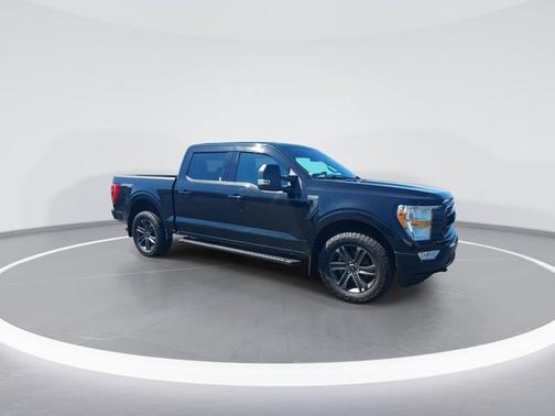 Black 2022 Ford F-150 XLT