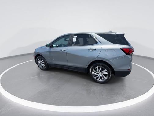 Sterling Gray Metallic 2024 Chevrolet Equinox 1LT