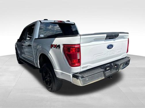 White 2023 Ford F-150 XLT