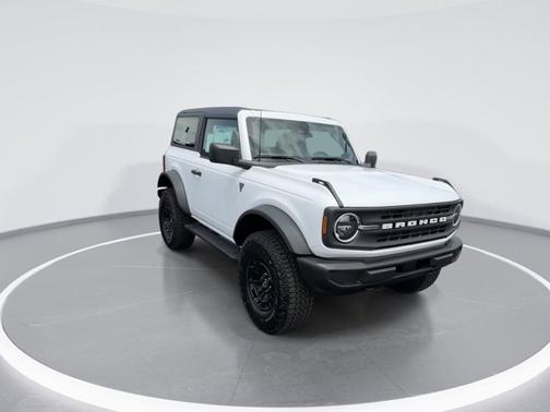 Oxford White 2026 Ford Bronco Base
