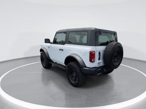 Oxford White 2026 Ford Bronco Base