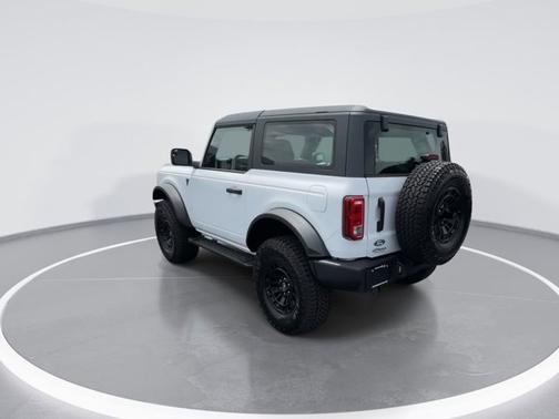 Oxford White 2026 Ford Bronco Base