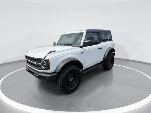 Oxford White 2026 Ford Bronco Base