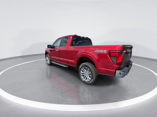 Ruby Red Metallic Tinted Clearcoat 2026 Ford F-150 XLT