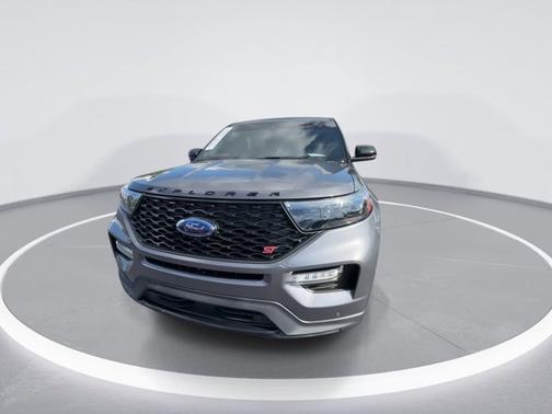 Gray Metallic 2022 Ford Explorer ST