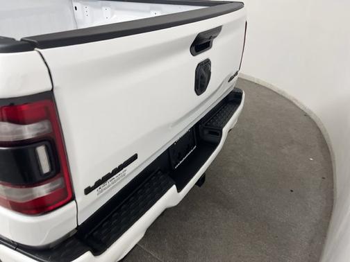 Bright White Clearcoat 2024 RAM 1500 Laramie