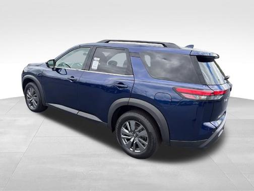 Deep Ocean Blue Pearl 2024 Nissan Pathfinder SV
