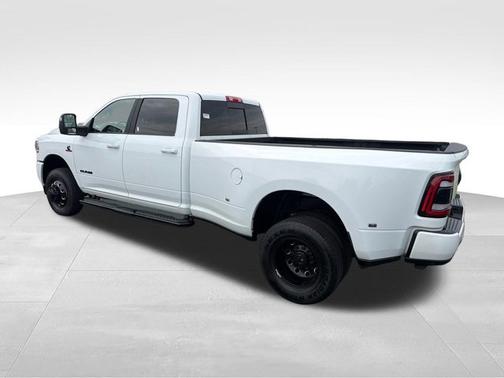 Bright White Clearcoat 2024 RAM 3500 Laramie