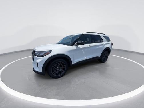 Star White Metallic Tri-Coat 2026 Ford Explorer ST