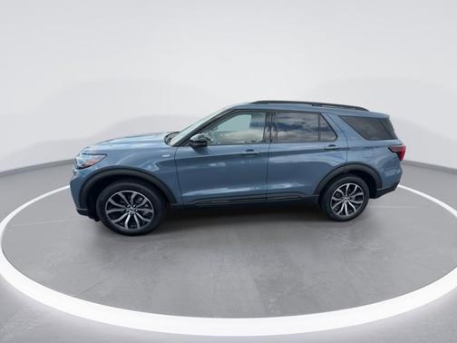 Vapor Blue Metallic 2026 Ford Explorer ST-Line