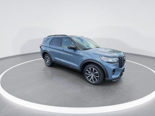 Vapor Blue Metallic 2026 Ford Explorer ST-Line