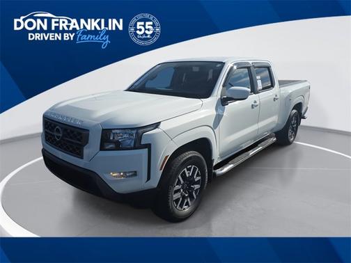 2022 Nissan Frontier SV