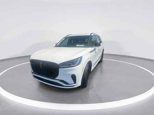 White Metallic 2025 Lincoln Aviator Reserve