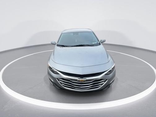 Sterling Gray Metallic 2024 Chevrolet Malibu 1LT