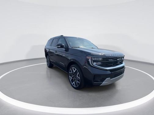 Dark Matter Gray Metallic 2026 Ford Expedition Platinum