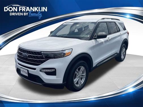 Oxford White 2023 Ford Explorer XLT