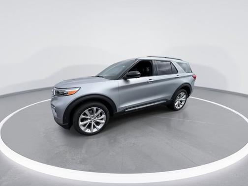 Silver Metallic 2021 Ford Explorer Platinum