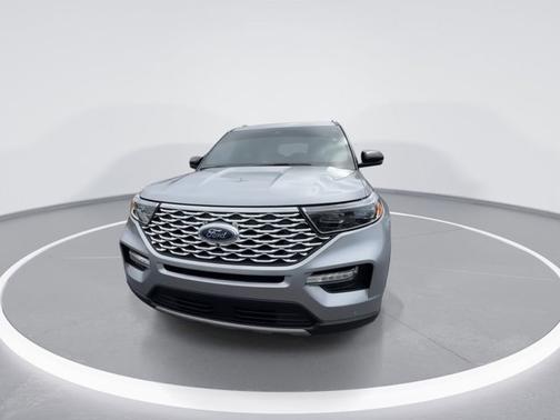 Silver Metallic 2021 Ford Explorer Platinum